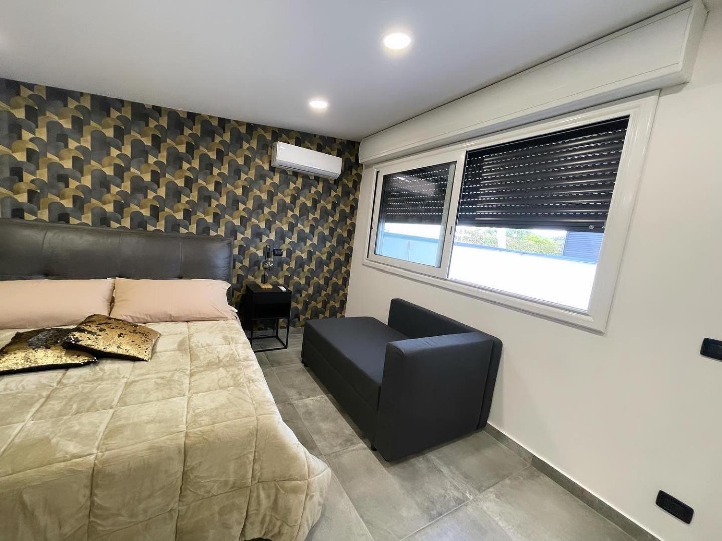 B&B Vittoria House 卡尔伦蒂尼 外观 照片
