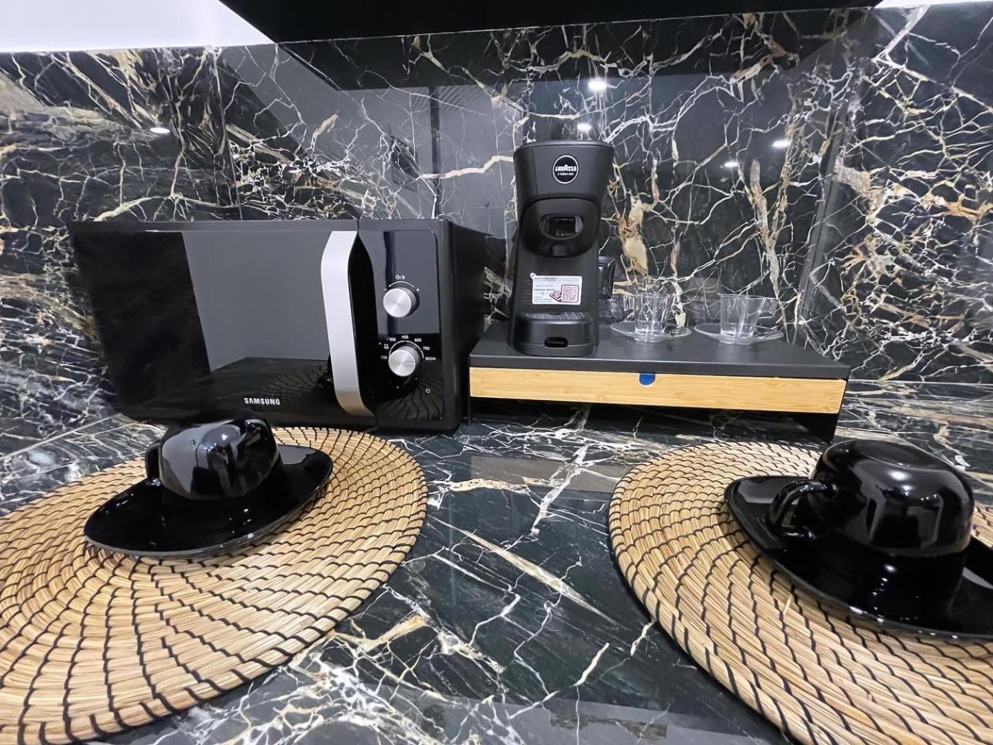 B&B Vittoria House 卡尔伦蒂尼 外观 照片