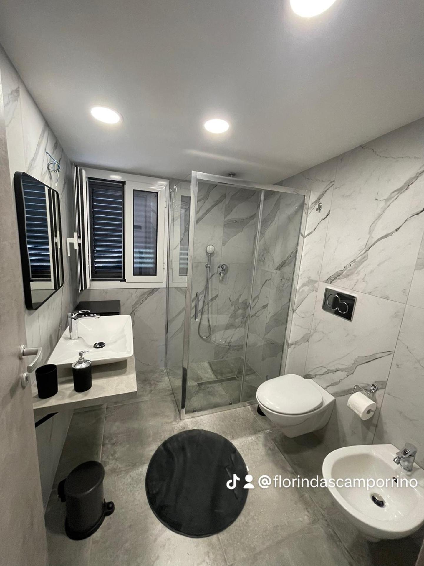B&B Vittoria House 卡尔伦蒂尼 外观 照片