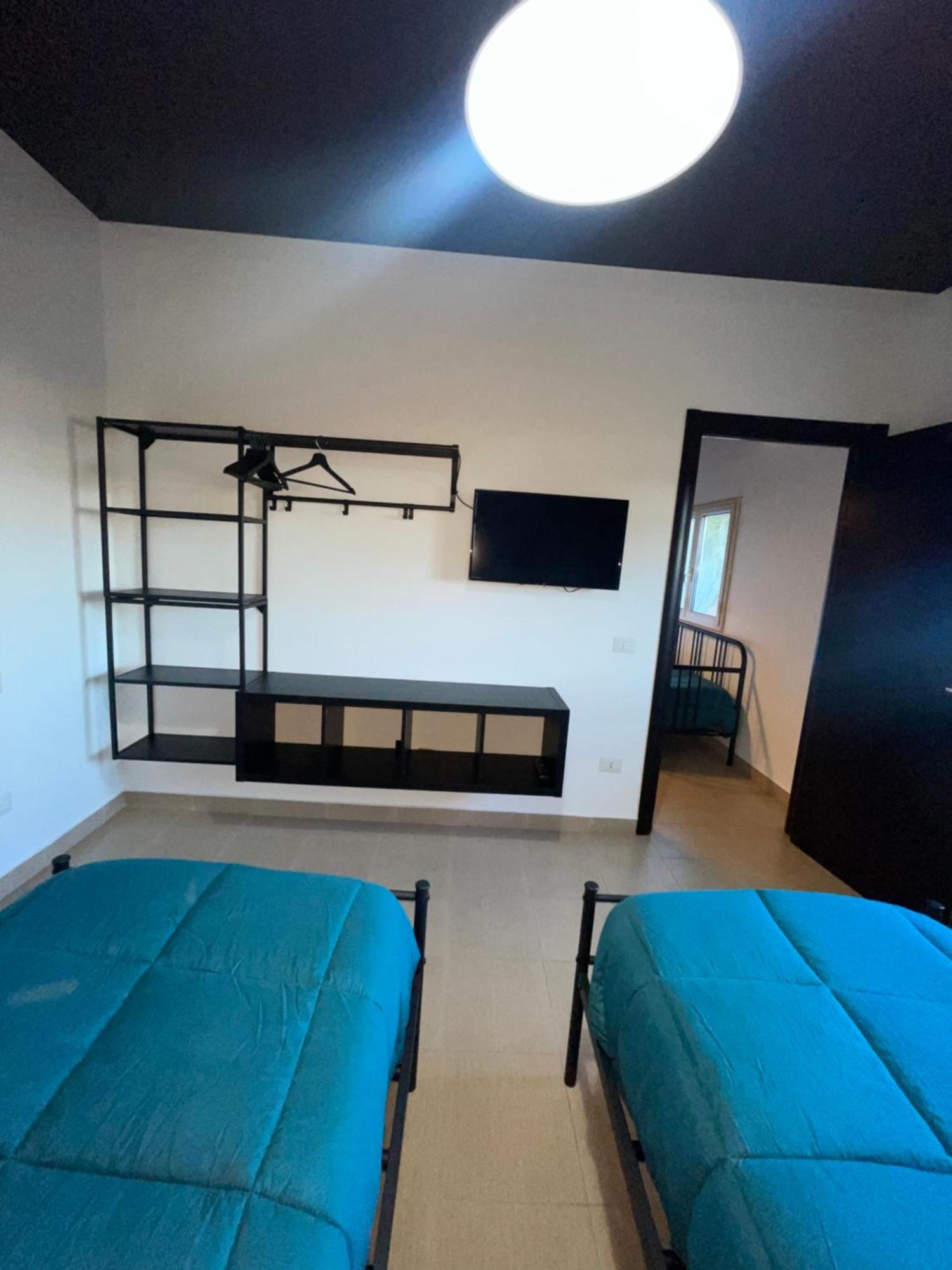 B&B Vittoria House 卡尔伦蒂尼 外观 照片